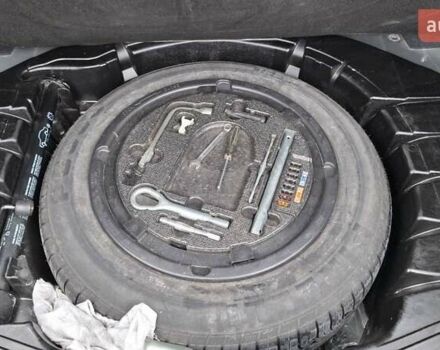 Мерседес С Класс 2004 в Киеве на Automoto.ua Черный Мерседес С Класс, объемом двигателя 3.7 л и пробегом 237 тыс. км за 10000 $, фото 11 на Automoto.ua