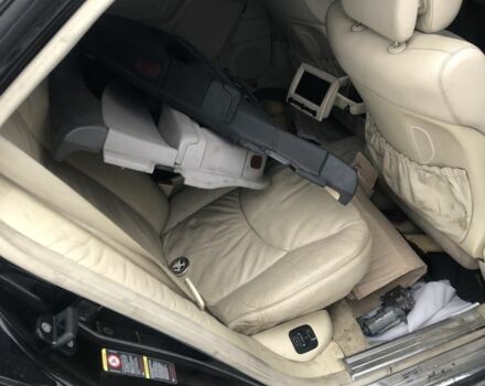 Черный Мерседес С Класс, объемом двигателя 0 л и пробегом 500 тыс. км за 1800 $, фото 4 на Automoto.ua