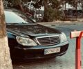 Чорний Мерседес С Клас, об'ємом двигуна 5 л та пробігом 300 тис. км за 5000 $, фото 1 на Automoto.ua