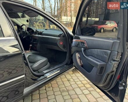 Черный Мерседес С Класс, объемом двигателя 5 л и пробегом 285 тыс. км за 7999 $, фото 44 на Automoto.ua