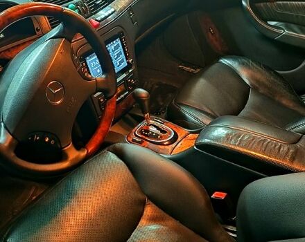 Черный Мерседес С Класс, объемом двигателя 3.2 л и пробегом 500 тыс. км за 7000 $, фото 5 на Automoto.ua