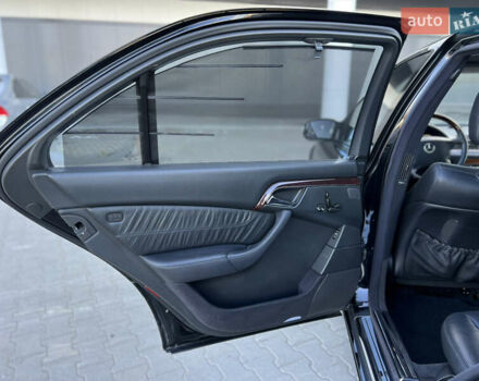 Черный Мерседес С Класс, объемом двигателя 5 л и пробегом 413 тыс. км за 7500 $, фото 20 на Automoto.ua