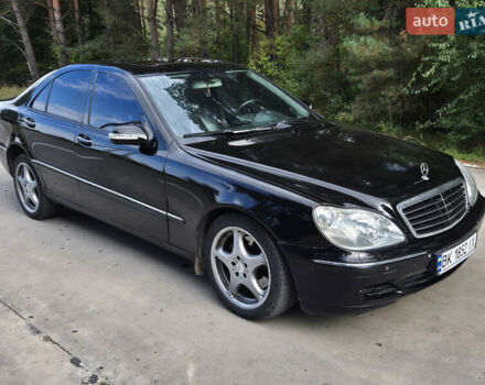 Мерседес С Клас 2004 у Славуте на Automoto.ua Чорний Мерседес С Клас, об'ємом двигуна 3.22 л та пробігом 320 тис. км за 4950 $, фото 1 на Automoto.ua