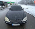 Черный Мерседес С Класс, объемом двигателя 4.97 л и пробегом 390 тыс. км за 5400 $, фото 1 на Automoto.ua