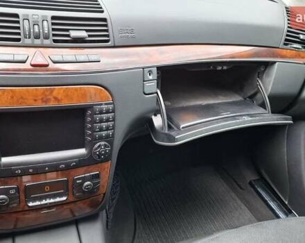 Мерседес С Класс 2004 в Киеве на Automoto.ua Черный Мерседес С Класс, объемом двигателя 3.7 л и пробегом 237 тыс. км за 10000 $, фото 8 на Automoto.ua