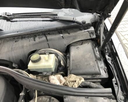 Мерседес С Класс 2004 в Луцке на Automoto.ua Черный Мерседес С Класс, объемом двигателя 3.2 л и пробегом 335 тыс. км за 7500 $, фото 7 на Automoto.ua
