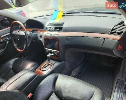 Чорний Мерседес С Клас, об'ємом двигуна 4.97 л та пробігом 399 тис. км за 7900 $, фото 3 на Automoto.ua