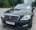 Чорний Мерседес С Клас, об'ємом двигуна 5.5 л та пробігом 163 тис. км за 13500 $, фото 1 на Automoto.ua