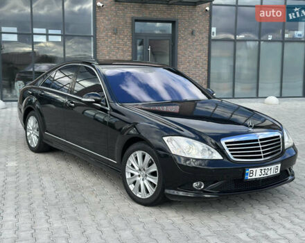 Черный Мерседес С Класс, объемом двигателя 5.5 л и пробегом 299 тыс. км за 9500 $, фото 3 на Automoto.ua