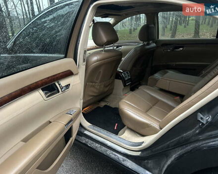 Черный Мерседес С Класс, объемом двигателя 3.5 л и пробегом 300 тыс. км за 6999 $, фото 18 на Automoto.ua