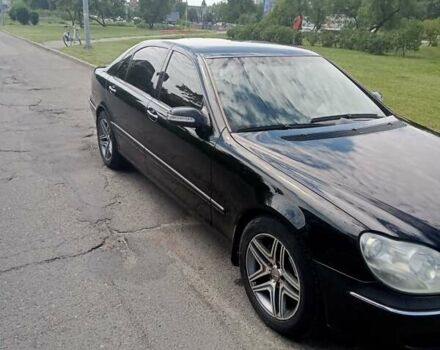 Черный Мерседес С Класс, объемом двигателя 3.72 л и пробегом 310 тыс. км за 5000 $, фото 1 на Automoto.ua