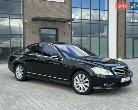 Черный Мерседес С Класс, объемом двигателя 5.5 л и пробегом 299 тыс. км за 9500 $, фото 2 на Automoto.ua