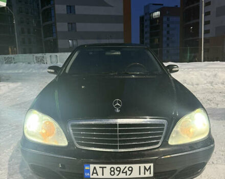 Черный Мерседес С Класс, объемом двигателя 3.7 л и пробегом 316 тыс. км за 4899 $, фото 5 на Automoto.ua