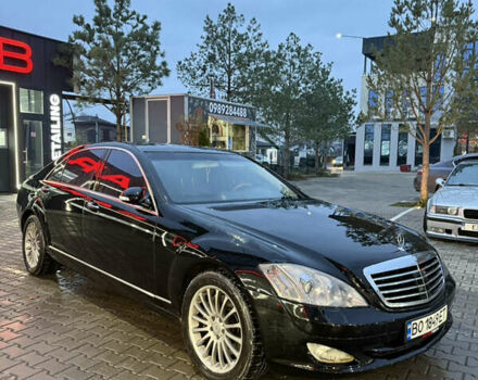 Чорний Мерседес С Клас, об'ємом двигуна 5.5 л та пробігом 330 тис. км за 7350 $, фото 2 на Automoto.ua