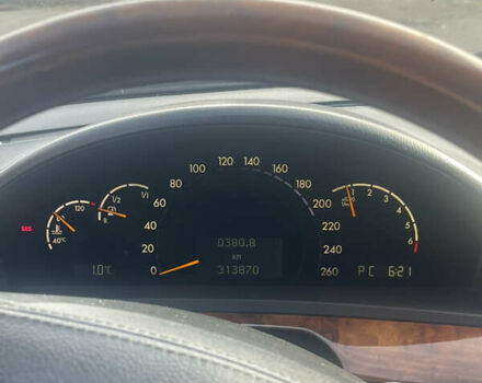 Черный Мерседес С Класс, объемом двигателя 3.72 л и пробегом 313 тыс. км за 4900 $, фото 19 на Automoto.ua