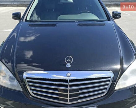 Чорний Мерседес С Клас, об'ємом двигуна 5.5 л та пробігом 298 тис. км за 11999 $, фото 5 на Automoto.ua