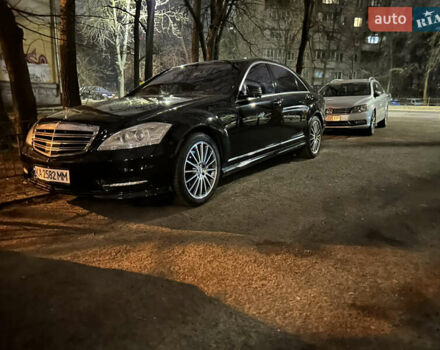 Черный Мерседес С Класс, объемом двигателя 5.46 л и пробегом 301 тыс. км за 13000 $, фото 17 на Automoto.ua