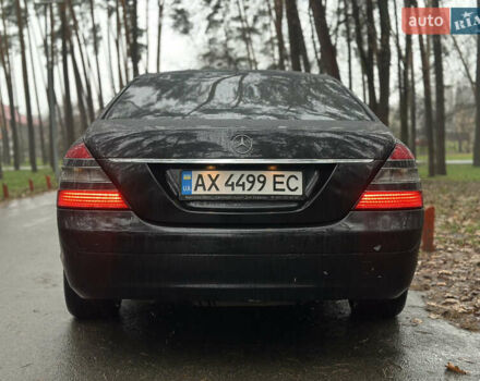 Черный Мерседес С Класс, объемом двигателя 3.5 л и пробегом 300 тыс. км за 6999 $, фото 8 на Automoto.ua