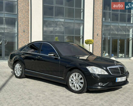 Черный Мерседес С Класс, объемом двигателя 5.5 л и пробегом 299 тыс. км за 9500 $, фото 4 на Automoto.ua