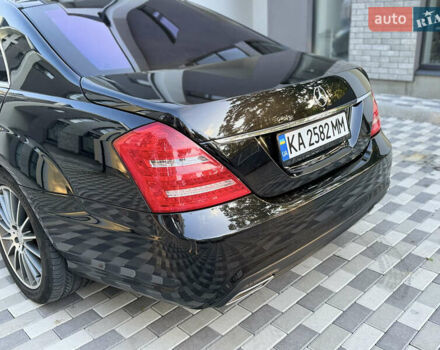 Черный Мерседес С Класс, объемом двигателя 5.46 л и пробегом 301 тыс. км за 13000 $, фото 10 на Automoto.ua