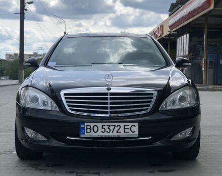 Черный Мерседес С Класс, объемом двигателя 3.5 л и пробегом 300 тыс. км за 11500 $, фото 2 на Automoto.ua