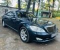 Чорний Мерседес С Клас, об'ємом двигуна 5.5 л та пробігом 271 тис. км за 10025 $, фото 1 на Automoto.ua