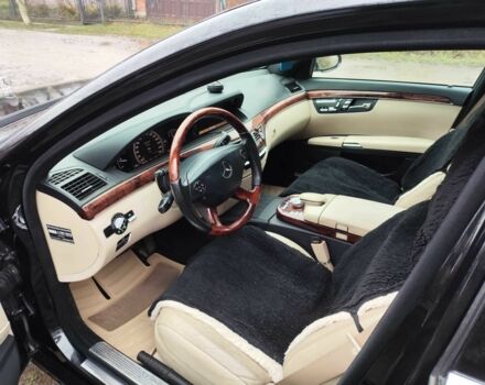 Чорний Мерседес С Клас, об'ємом двигуна 3.5 л та пробігом 207 тис. км за 8999 $, фото 7 на Automoto.ua