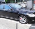 Черный Мерседес С Класс, объемом двигателя 5.5 л и пробегом 350 тыс. км за 8800 $, фото 1 на Automoto.ua
