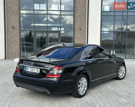 Черный Мерседес С Класс, объемом двигателя 5.5 л и пробегом 299 тыс. км за 9500 $, фото 11 на Automoto.ua