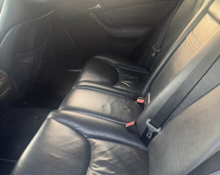 Черный Мерседес С Класс, объемом двигателя 3.72 л и пробегом 313 тыс. км за 4900 $, фото 14 на Automoto.ua