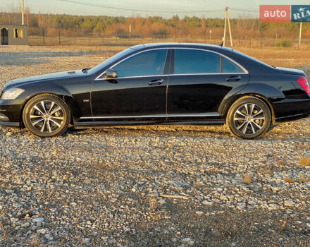 Черный Мерседес С Класс, объемом двигателя 5.51 л и пробегом 215 тыс. км за 12499 $, фото 33 на Automoto.ua