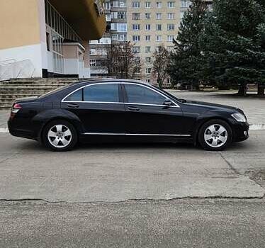 Чорний Мерседес С Клас, об'ємом двигуна 3 л та пробігом 445 тис. км за 13800 $, фото 2 на Automoto.ua