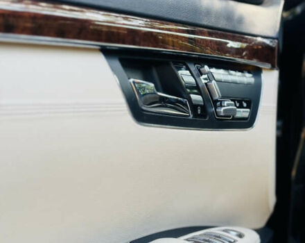 Мерседес С Класс 2006 в Кропивницком (Кировограде) на Automoto.ua Черный Мерседес С Класс, объемом двигателя 5.5 л и пробегом 281 тыс. км за 9999 $, фото 9 на Automoto.ua