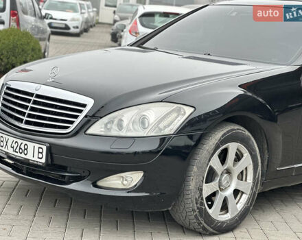 Черный Мерседес С Класс, объемом двигателя 5.44 л и пробегом 227 тыс. км за 11000 $, фото 4 на Automoto.ua