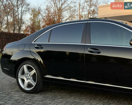 Чорний Мерседес С Клас, об'ємом двигуна 5.46 л та пробігом 224 тис. км за 11200 $, фото 63 на Automoto.ua