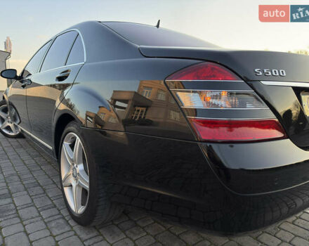 Чорний Мерседес С Клас, об'ємом двигуна 5.46 л та пробігом 224 тис. км за 11200 $, фото 77 на Automoto.ua