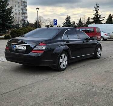 Чорний Мерседес С Клас, об'ємом двигуна 3 л та пробігом 445 тис. км за 13800 $, фото 3 на Automoto.ua