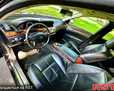 Черный Мерседес С Класс, объемом двигателя 3 л и пробегом 299 тыс. км за 9999 $, фото 10 на Automoto.ua
