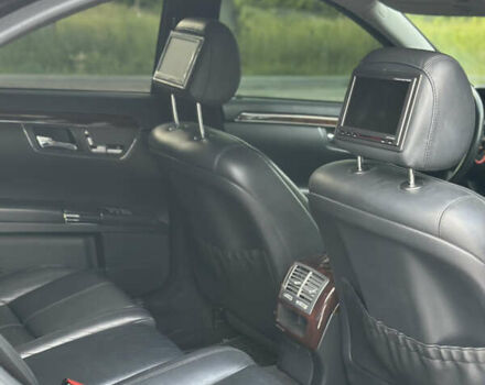 Черный Мерседес С Класс, объемом двигателя 3.5 л и пробегом 265 тыс. км за 11900 $, фото 14 на Automoto.ua