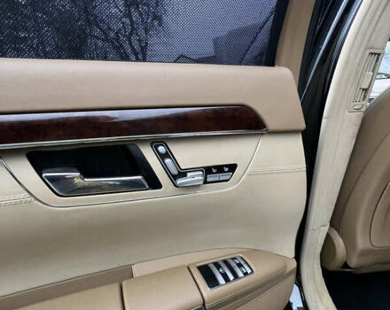 Черный Мерседес С Класс, объемом двигателя 5.46 л и пробегом 241 тыс. км за 5999 $, фото 17 на Automoto.ua