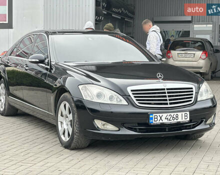 Черный Мерседес С Класс, объемом двигателя 5.44 л и пробегом 227 тыс. км за 11000 $, фото 3 на Automoto.ua