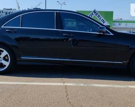 Черный Мерседес С Класс, объемом двигателя 5.5 л и пробегом 252 тыс. км за 11700 $, фото 16 на Automoto.ua