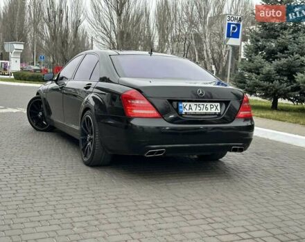 Чорний Мерседес С Клас, об'ємом двигуна 5.46 л та пробігом 400 тис. км за 10300 $, фото 20 на Automoto.ua