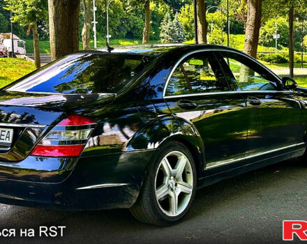 Черный Мерседес С Класс, объемом двигателя 3 л и пробегом 299 тыс. км за 9999 $, фото 4 на Automoto.ua