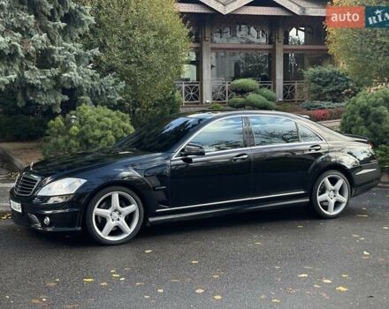 Чорний Мерседес С Клас, об'ємом двигуна 5.5 л та пробігом 235 тис. км за 10999 $, фото 1 на Automoto.ua