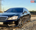 Черный Мерседес С Класс, объемом двигателя 5.51 л и пробегом 215 тыс. км за 12499 $, фото 2 на Automoto.ua
