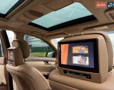 Чорний Мерседес С Клас, об'ємом двигуна 5.51 л та пробігом 193 тис. км за 12700 $, фото 45 на Automoto.ua