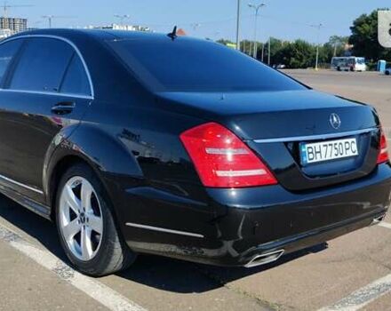 Черный Мерседес С Класс, объемом двигателя 5.5 л и пробегом 252 тыс. км за 11700 $, фото 13 на Automoto.ua