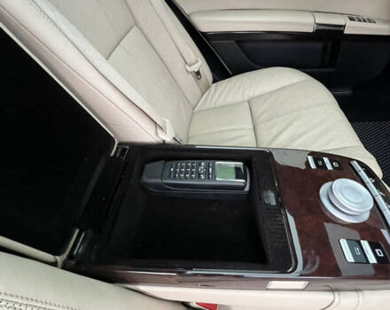 Черный Мерседес С Класс, объемом двигателя 5.51 л и пробегом 189 тыс. км за 12000 $, фото 12 на Automoto.ua