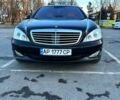 Черный Мерседес С Класс, объемом двигателя 5.5 л и пробегом 185 тыс. км за 12500 $, фото 1 на Automoto.ua